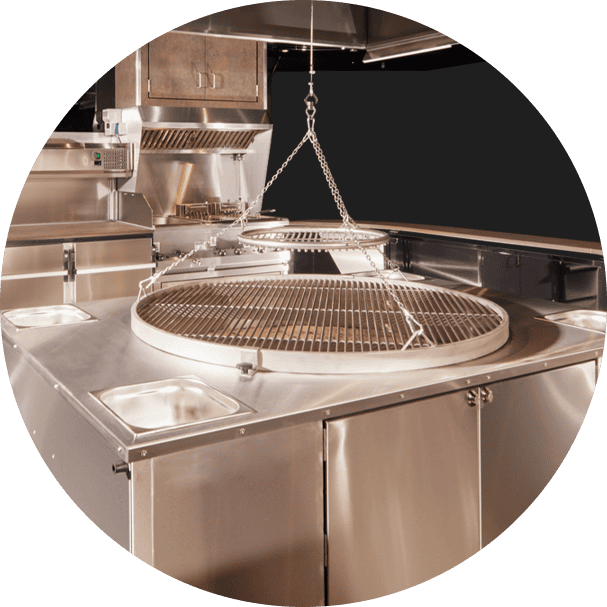 Stalen grillplaats voor professionele barbecues en horeca keuken.